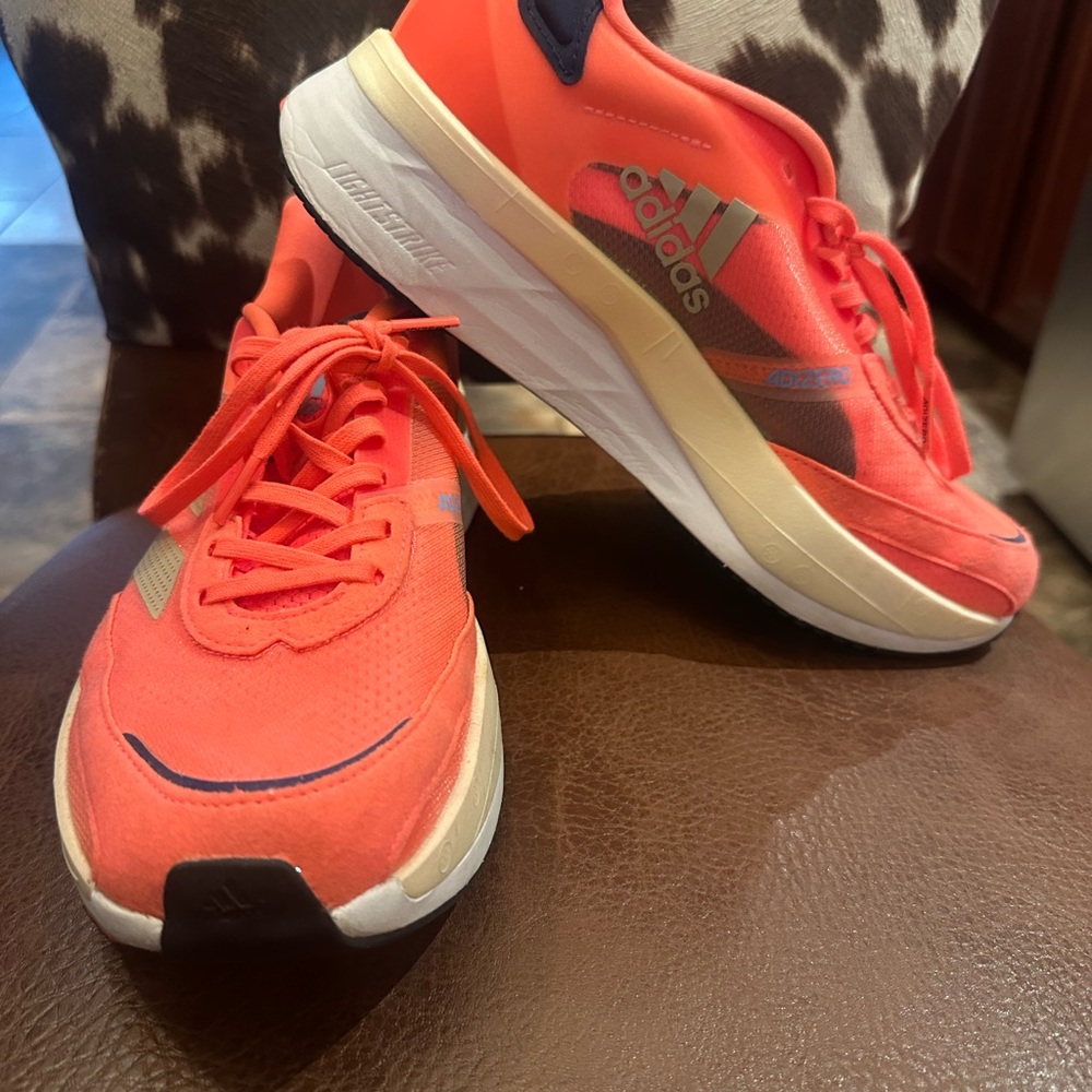 Women Adidas Adizero boston 10 (worn once)